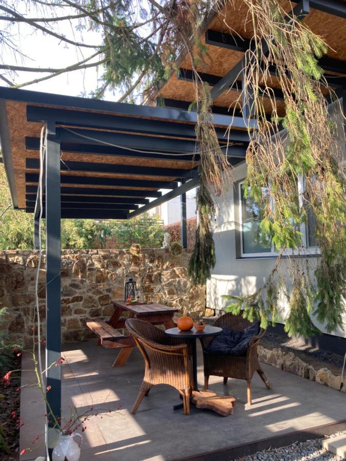 Apartament Near The Pond *